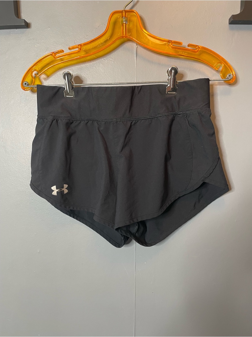 Under Armour Women's Black Running Shorts size small